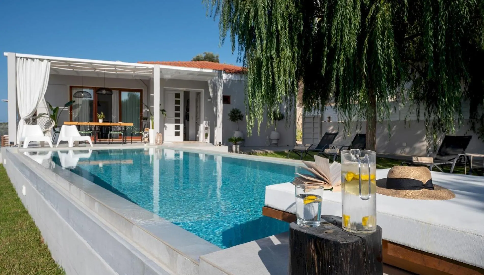 Canyon 1 Elegant Villa Rethymno  Rethymno (Crete)